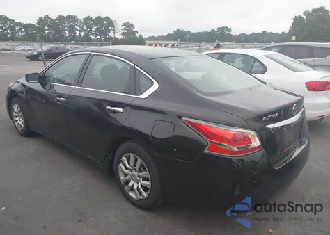 2015 Nissan Altima 2.5/2.5 S/2.5 Sl/2.5 Sv z USA, uszkodzony, nr VIN 1N4AL3AP2FC275116